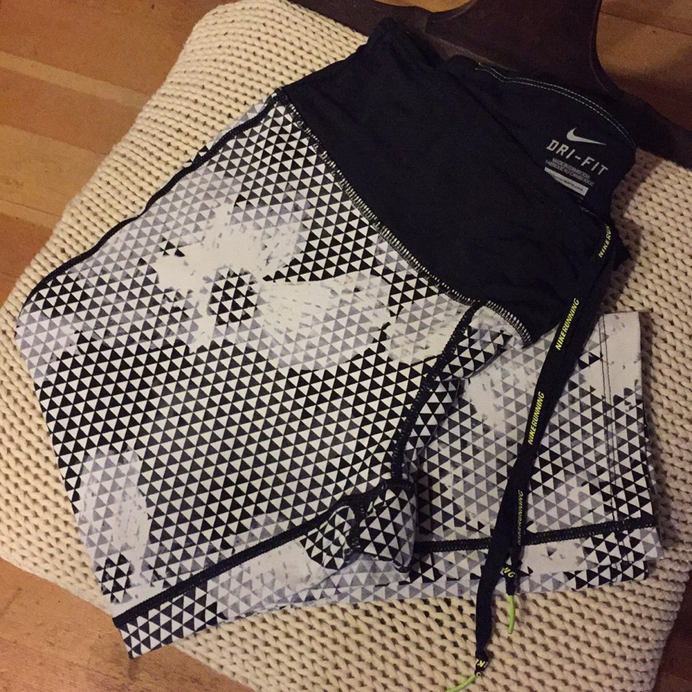 Nike Dry-Fit Capri leggings